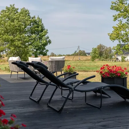 Hotell Lummava Merevaatega Maja Spithamis! 4*