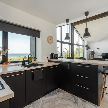 Lummava Merevaatega Maja Spithamis! Hotell 4*