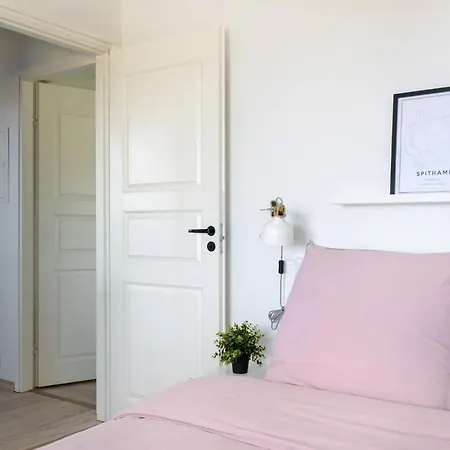 Lummava Merevaatega Maja Spithamis! 4*